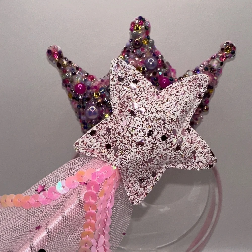 Handmade hundreds hand